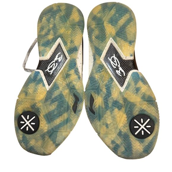 Way of Wade Athletic Shoes - Size 8 - Great Condition! - Picture 4 of 8